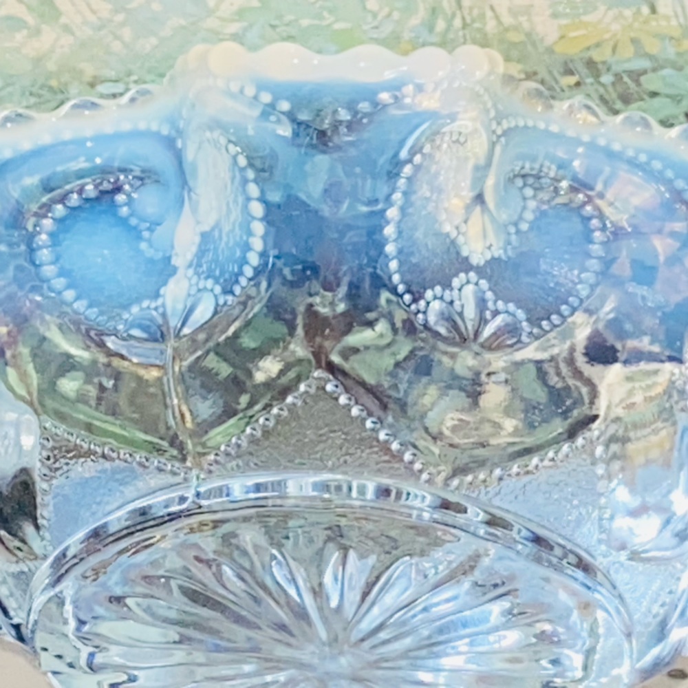 Dugan Antique Early 1900’s Iridescent/Frosted Rare Blue Glass🥣w/Beautiful Border - Picture 15 of 15